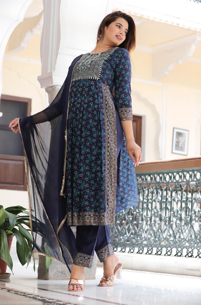 PURE VISCOSE SILK 100% Stitched Ladies Designer Kurti at Rs 1499 in Surat